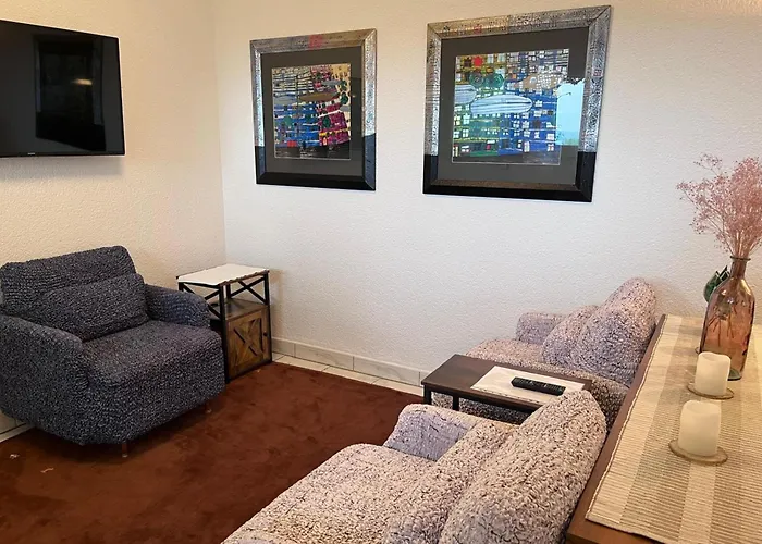 Zentrale Aber Ruhige Lage - Fuer Bis Zu 3 Personen Appartement